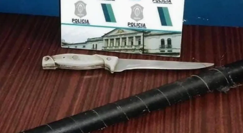 Un hombre ingresó borracho a su casa y amenazó a toda su familia con un cuchillo