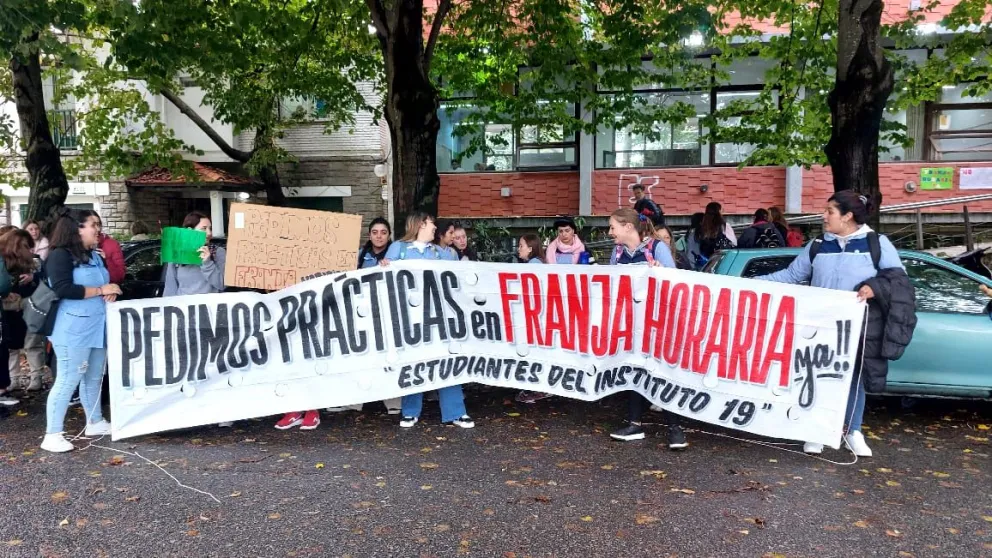 Futuras maestras jardineras reclaman prácticas en mismo horario que cursan materias teóricas