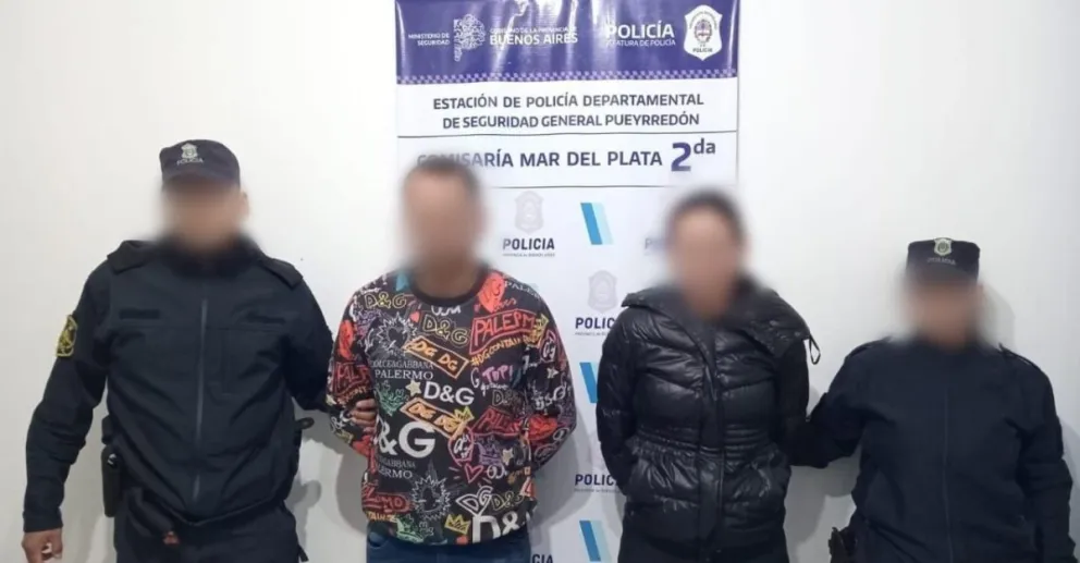 Pareja robaba ruedas a bordo de un Gol Trend con pedido de secuestro