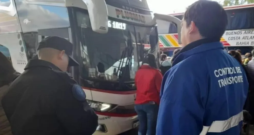 Empresa bonaerense cobraba cargos adicionales en viajes de egresados