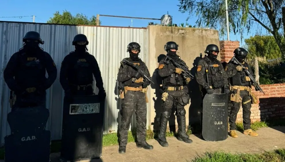 Realizaron un allanamiento y dieron con el autor del robo a una casa en el Bosque Peralta Ramos