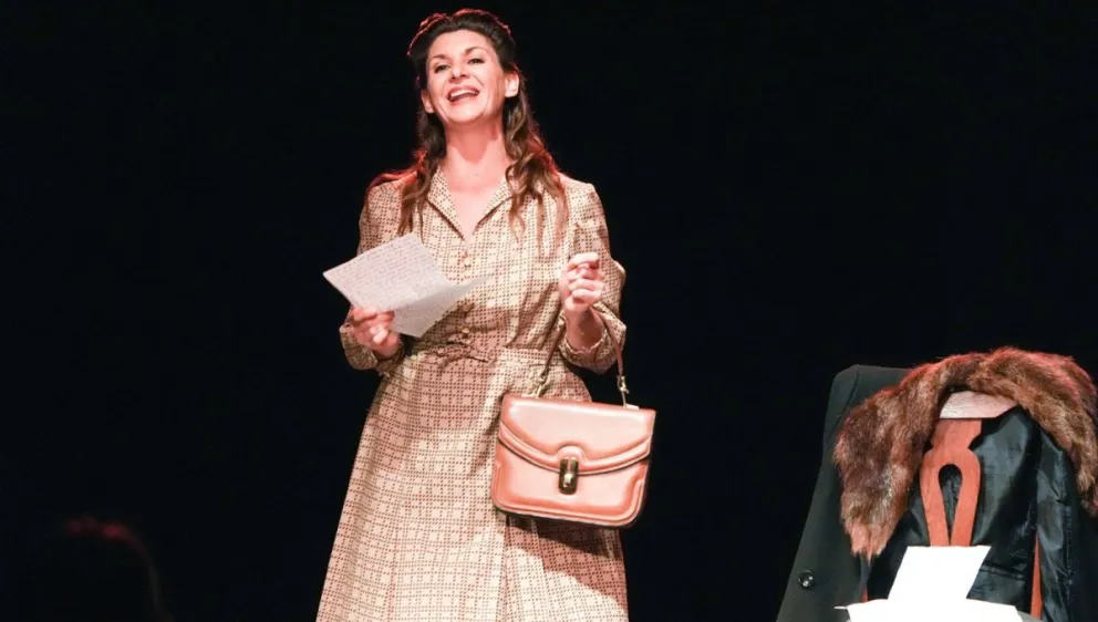 Lola Moss regresa con “En la sala de espera de un Petit Hotel”