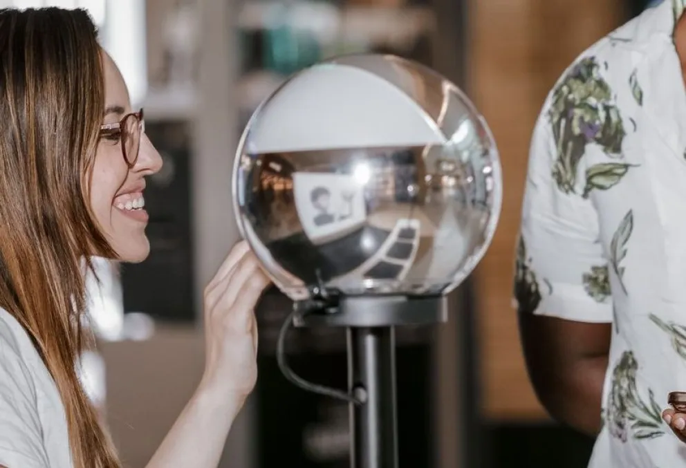 La controversia detrás del escaneo de iris y la imputación a Worldcoin