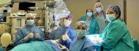 Un hospital público argentino se convirtió en uno de los pocos en realizar un trasplante de córnea