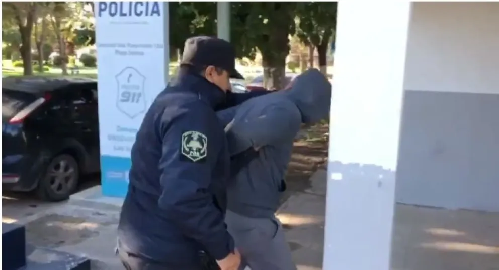 Hombre con amplio historial delictivo detenido tras amenazar de muerte con un arma a su suegra 