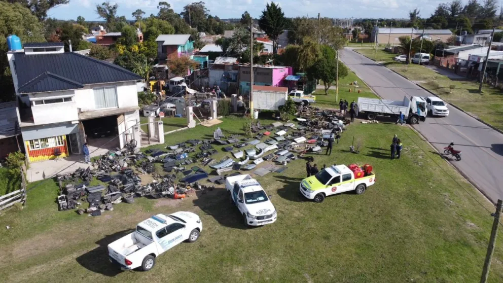 Video: ¿Qué encontraron en el taller mecánico allanado en Cerrito al 3700?