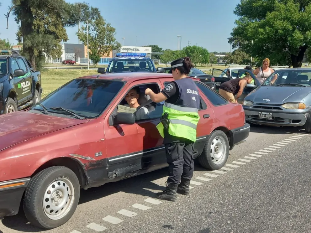 Califican como "muy problemática" la eliminación del vencimiento de la cédula verde