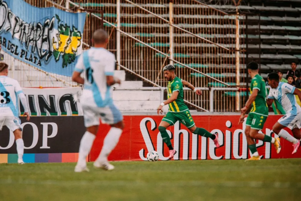 Aldosivi sufrió un doloroso empate de local sobre el final y la victoria en casa no llega