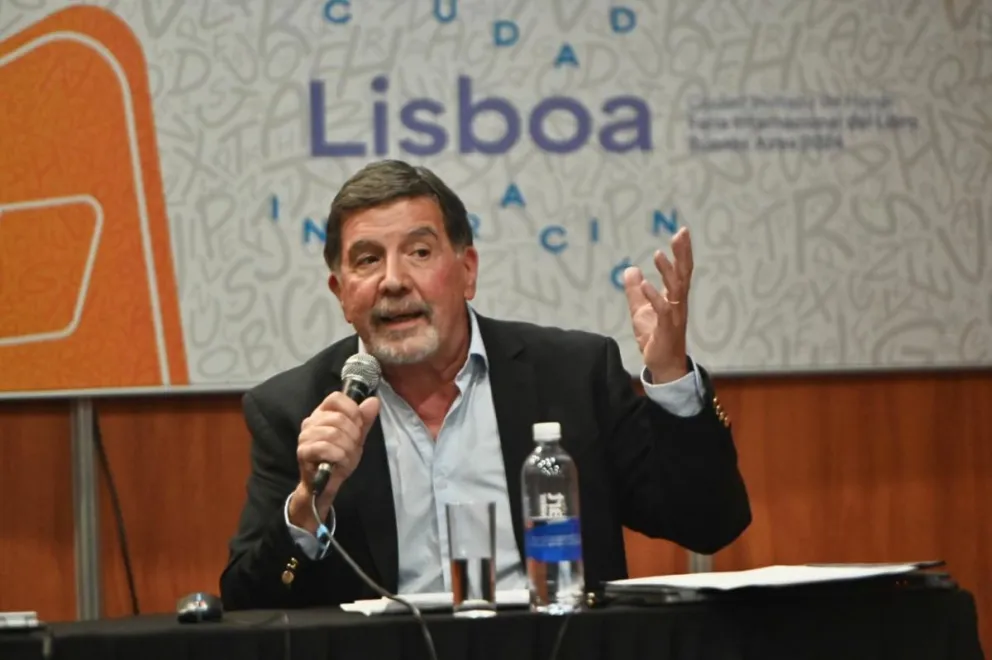 Para Sileoni, la inversión en libros "resume el orden de prioridades de un gobierno"