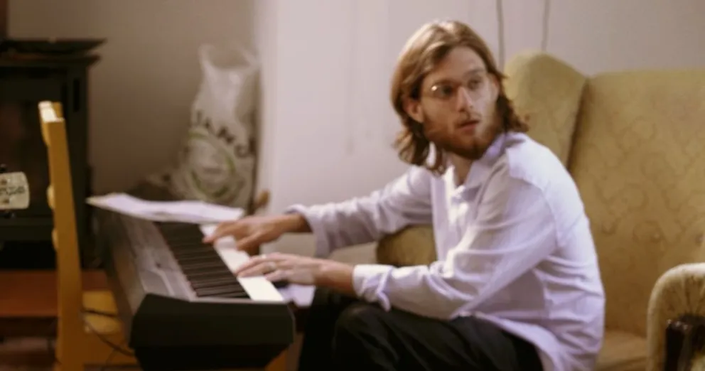 El nuevo disco de Juan Robles derrama belleza de urbanidad y humanidad