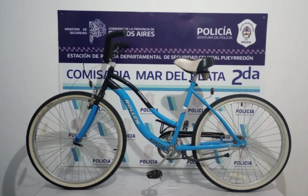 Intentó llevarse una bicicleta del quincho de una casa y terminó detenido