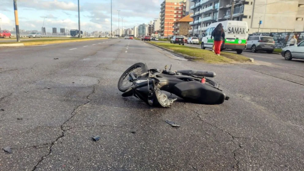 Choque en la costa: alcoholemia positiva y moto sin papeles