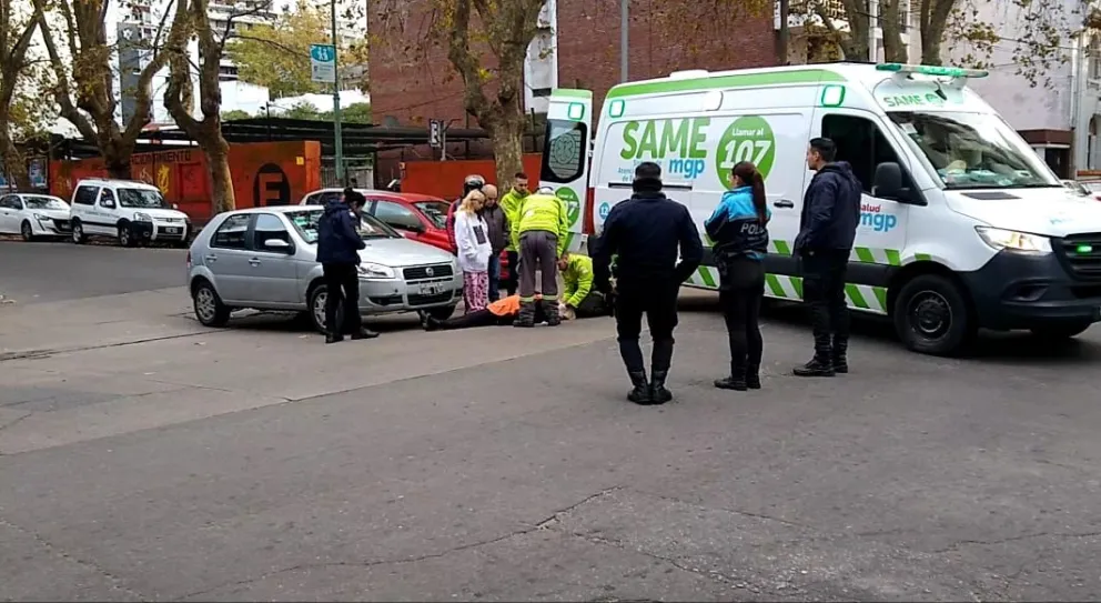 Auto atropelló a una mujer en la esquina de 9 de Julio e Yrigoyen