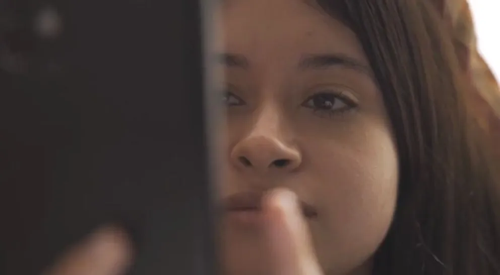 Campaña del municipio de Moreno para concientizar a los jóvenes sobre el uso de redes sociales