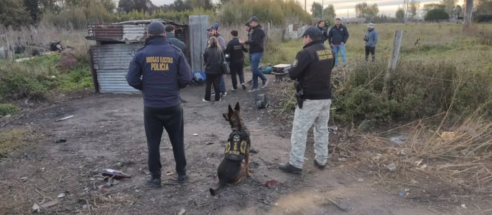 Video: Con persecución en moto incluida, detienen a dos sujetos por venta de drogas