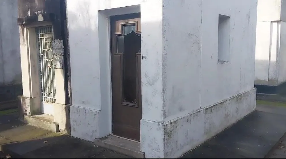 Sorprendieron a un hombre robando en el Cementerio de La Loma