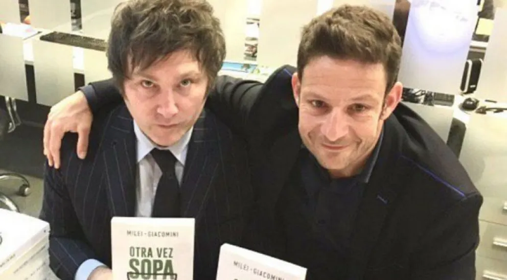 Economista que escribió varios libros con Milei restó importancia a la suba del dólar blue