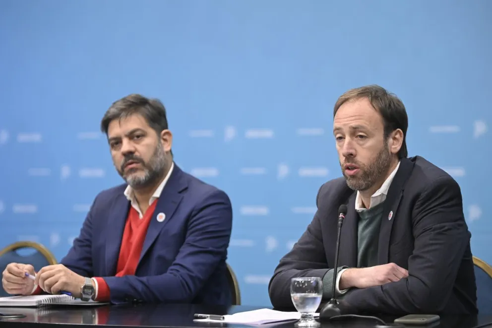 Según el ministro de Economía bonaerense, la recesión es "decisión política” de Milei