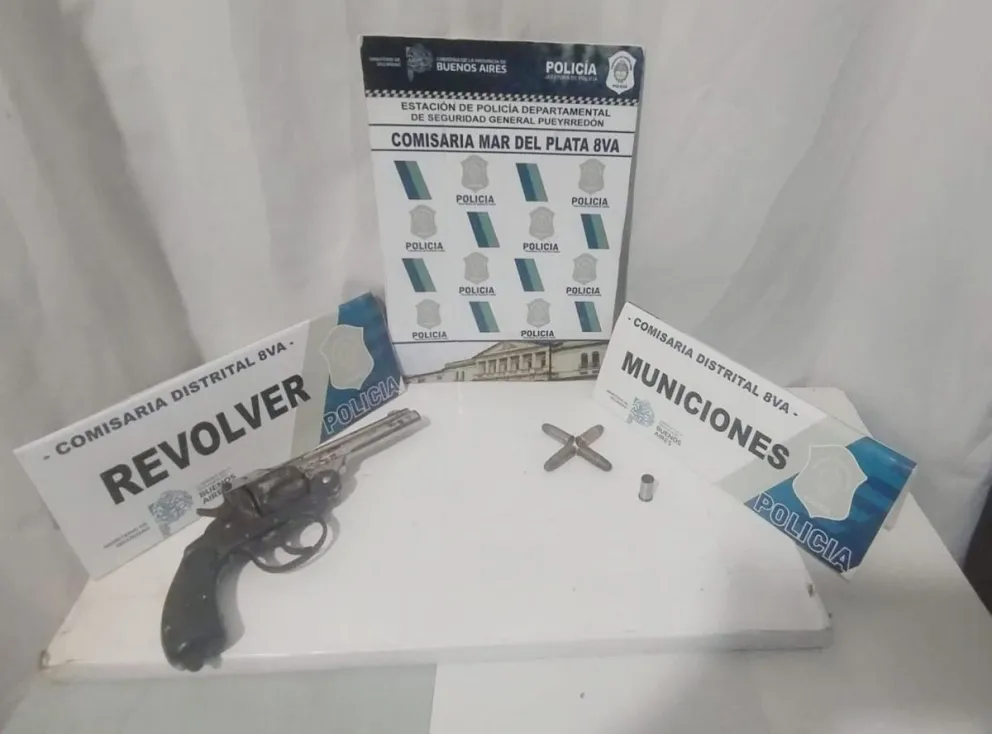 Llaman al 911 por la actitud sospechosa de un hombre: tenía un revólver calibre 38