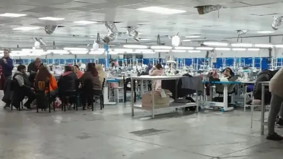 Trabajadores tomaron una fábrica textil en Catamarca luego del anuncio de despidos