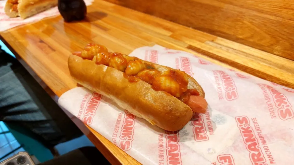Pancho con ñoquis: el ingenioso invento de un comercio de Mar del Plata