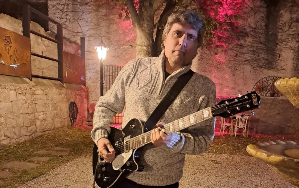 Fernando Blanco lanza su nuevo video "Espías"