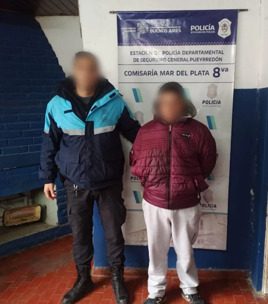 Hombre armado con un machete fue detenido intentando robar un televisor