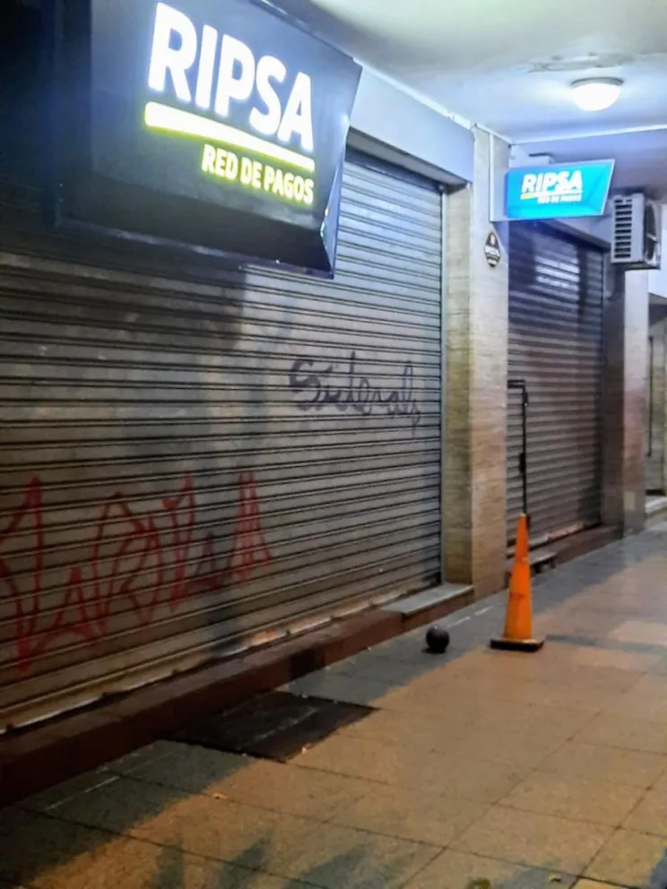 Desactivaron una "posible bomba" en Balcarce e Independencia