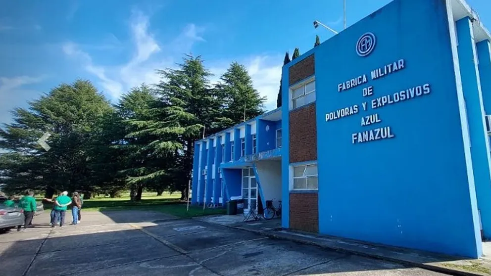 Denuncian paralización y posible cierre en la fábrica Fanazul