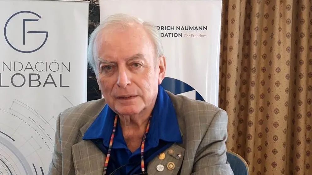 "Si yo soy un mozo, me conviene trabajar 12 horas porque recibo más propina", el curioso argumento de uno de los impulsores de la Reforma Laboral libertaria