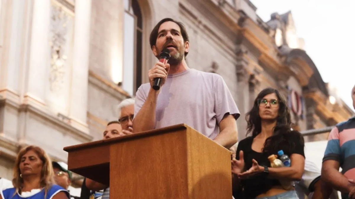 Para Del Caño, la deuda con el FMI es "una estafa contra el pueblo ...
