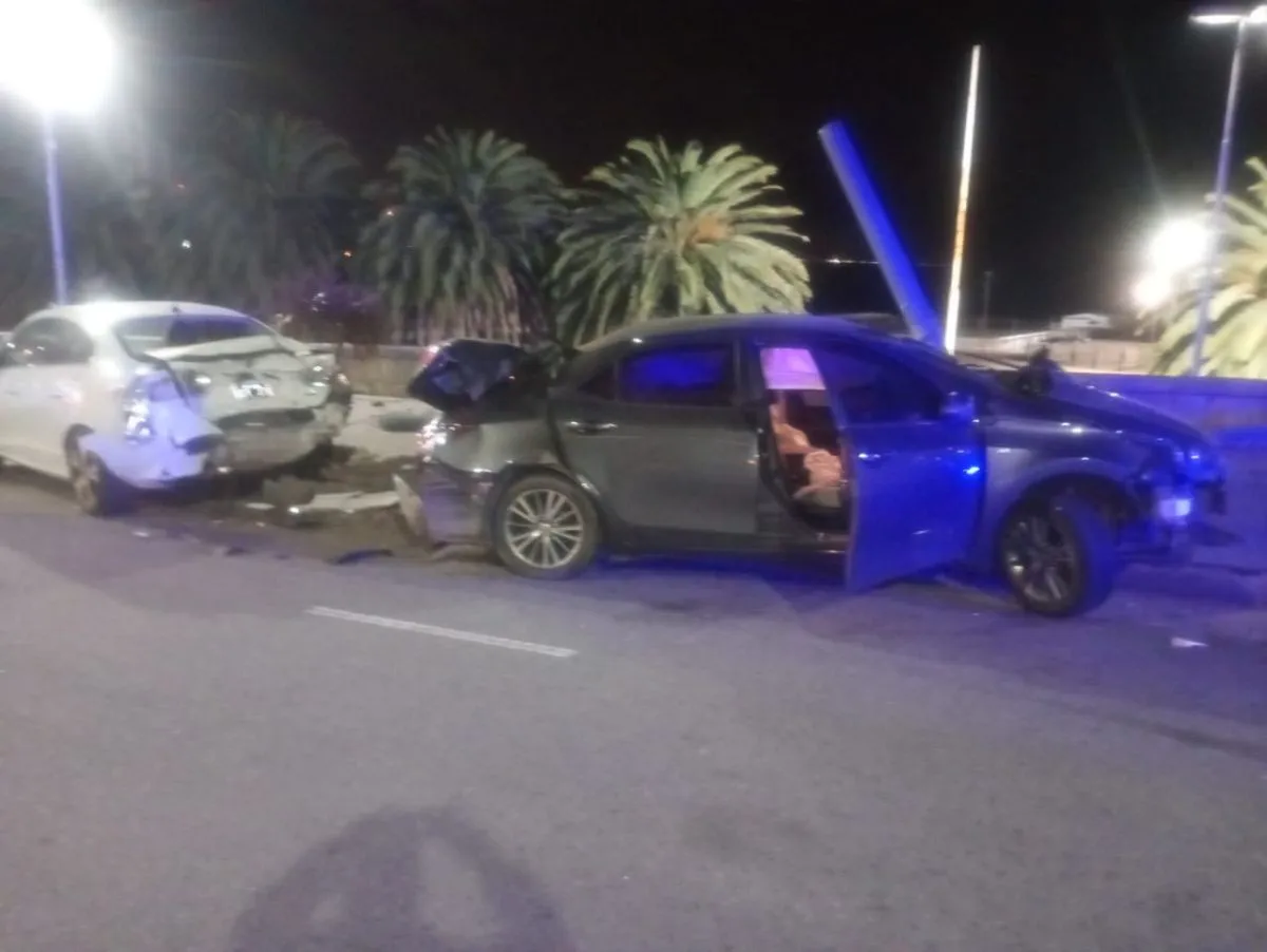 Iba a alta velocidad, había bebido y causó un desastre en la costa - Image 2