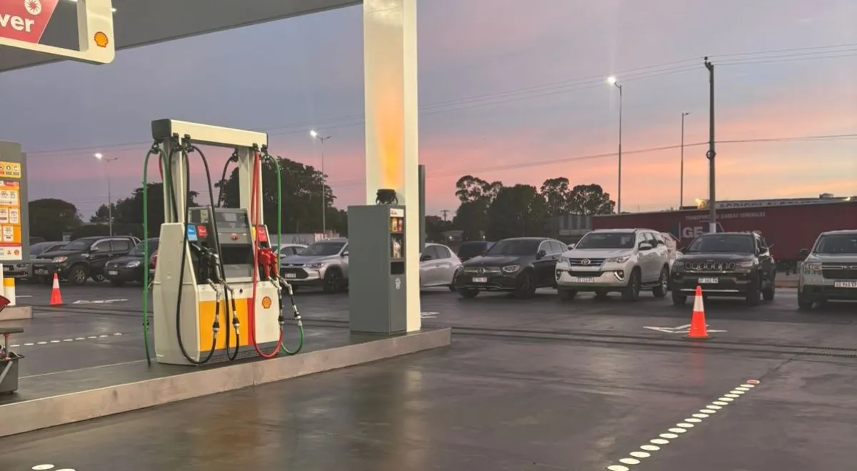 Shell cambia de manos: ¿se viene el reventón en el precio de la nafta?