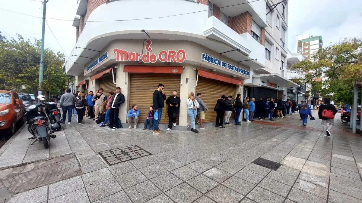 La crisis del mercado laboral hizo el efecto esperado y el salario pretendido perdió contra la inflación en el primer semestre