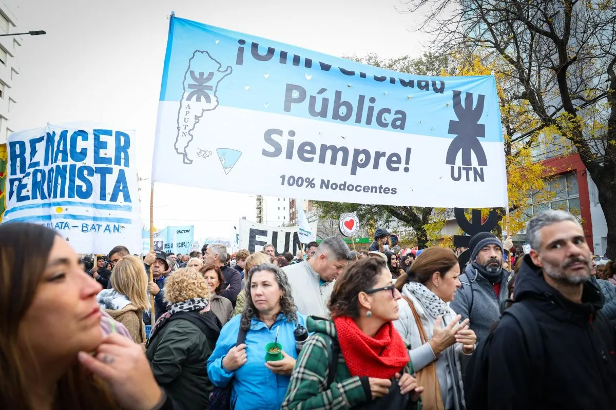¿Se corta el chorro de plata para las unis?