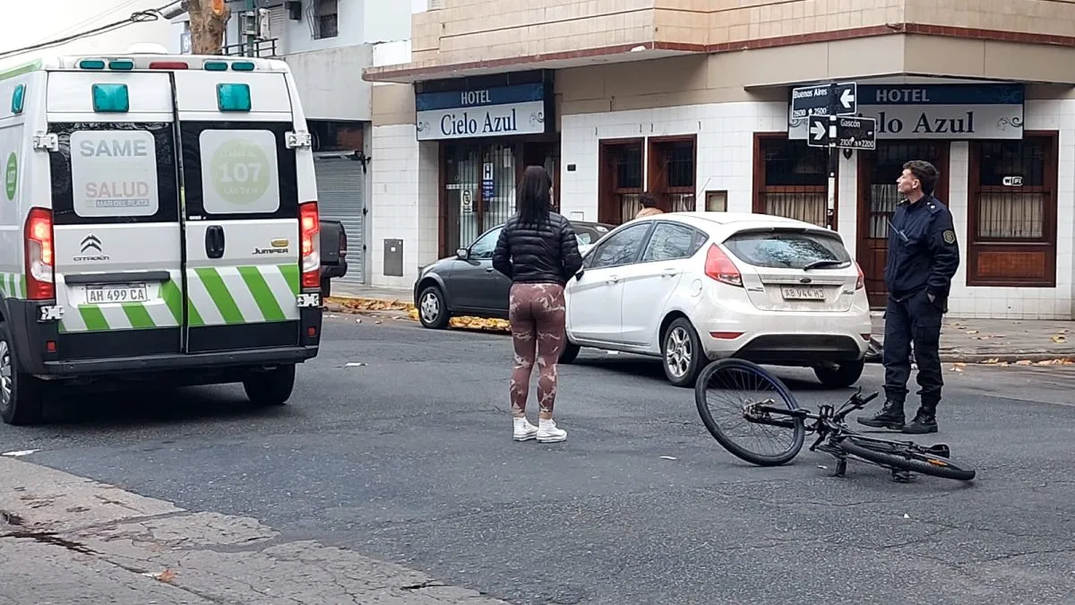 Ciclista tumbado en Tribunales: ¿te suena conocido?