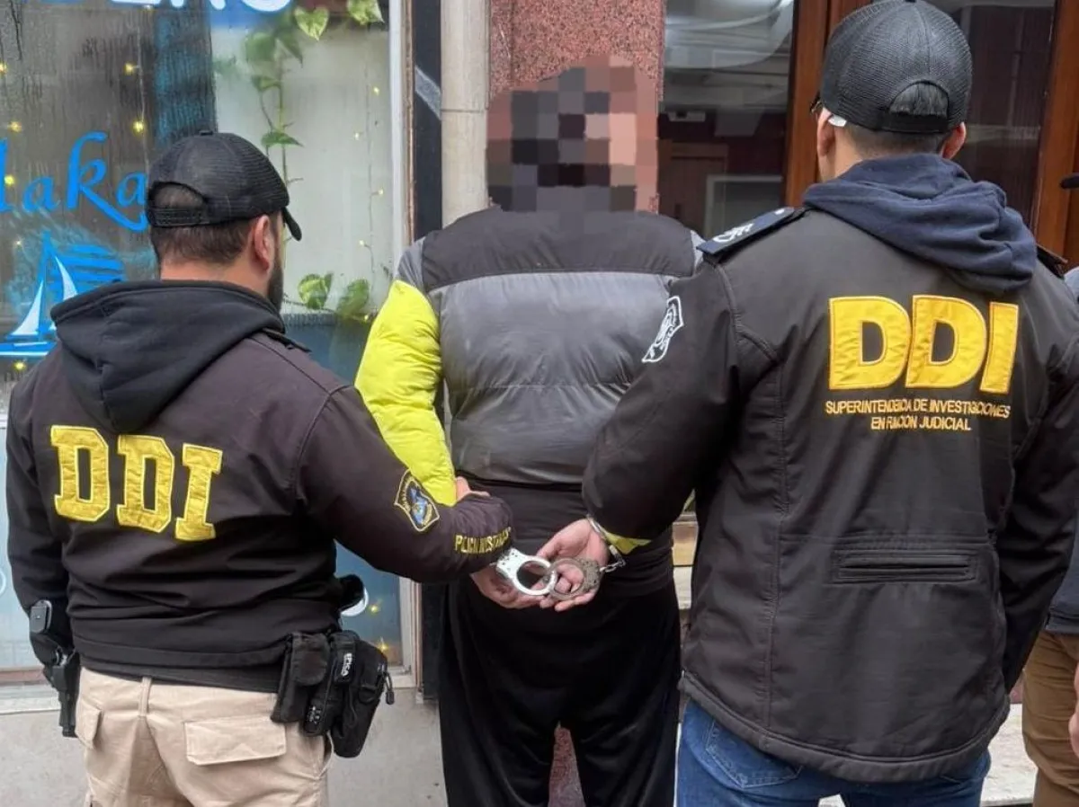 Abuso en Tribunales: Detienen a un hombre en pleno MDP