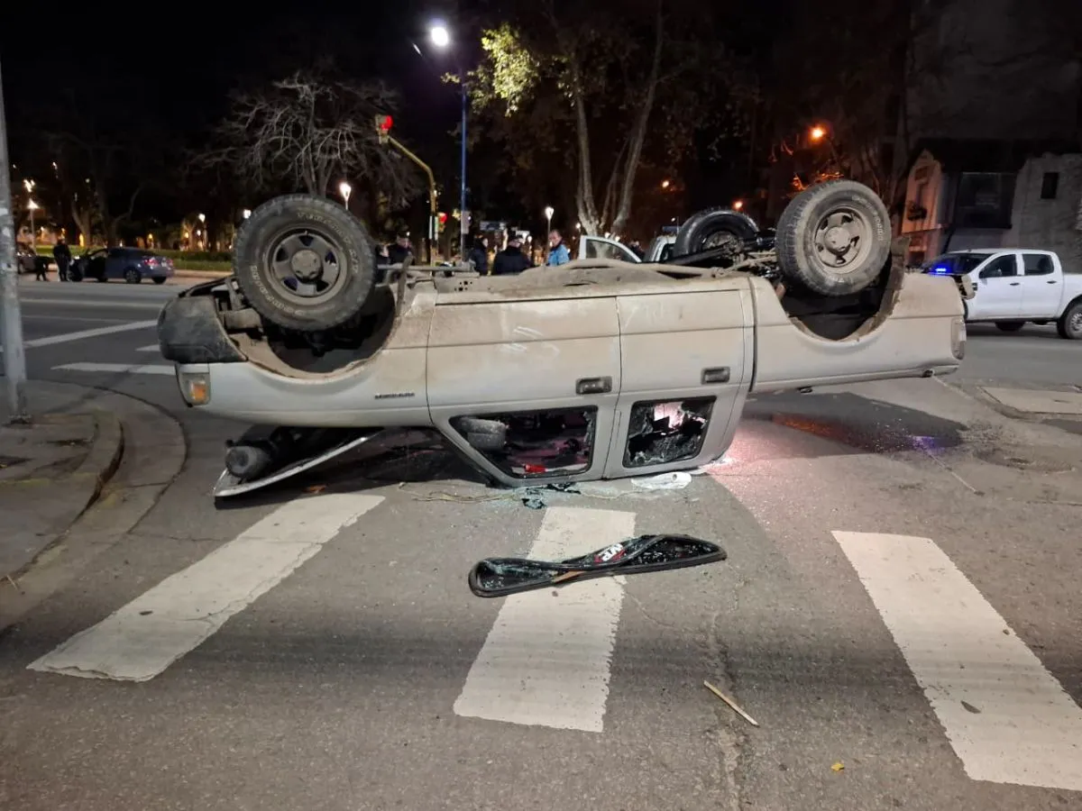 La película de acción marplatense: hecho bosta en Colón e Yrigoyen